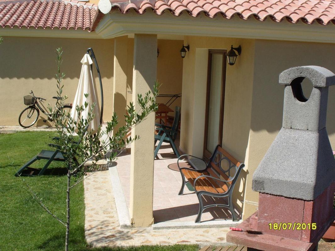 Casadelfaro Con Giardino A Pittulongu 600Metri Dalla Spiaggia Olbia Luaran gambar